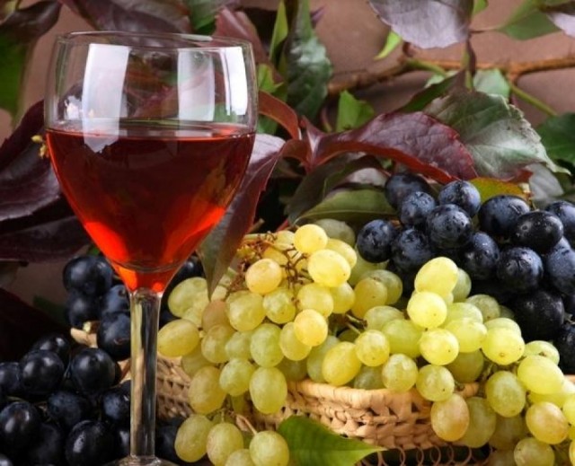 Трифон Зарезан – Денят на виното и веселието!