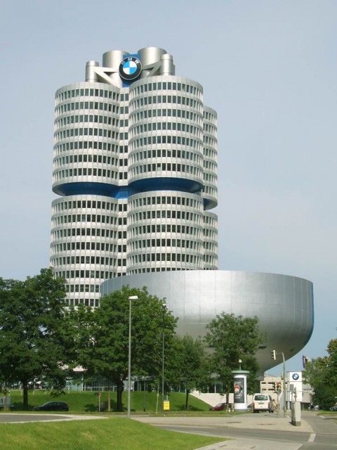 Основаване, история и развитие на марката BMW